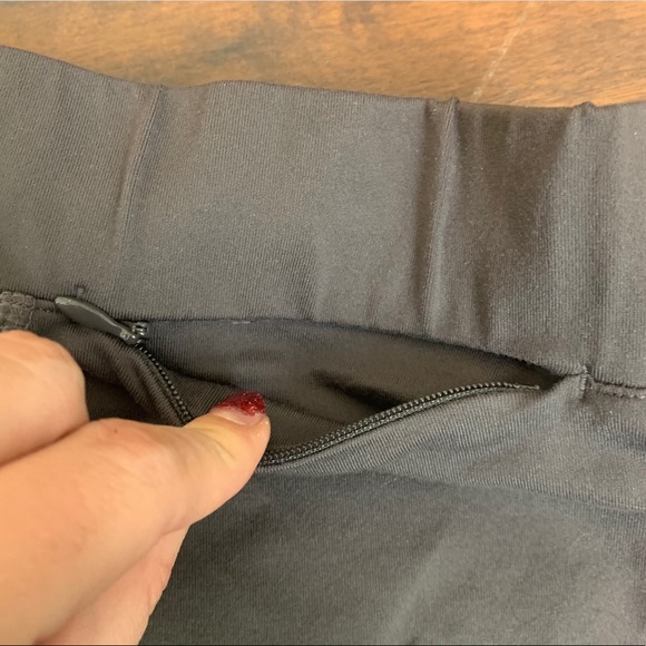 Under Armour Gray & Light Purple Athletic Shorts - Picture 4 of 6